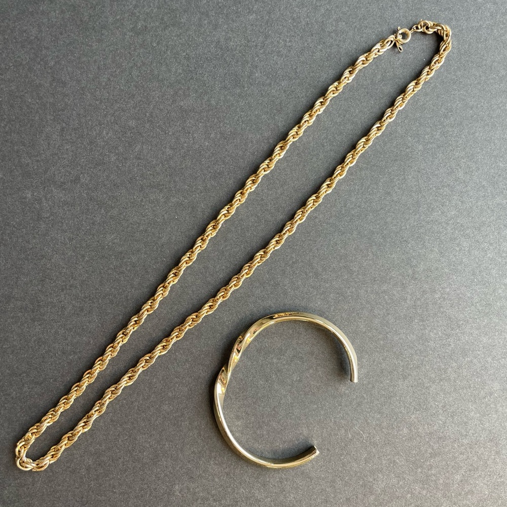 Gold color bracelet and necklace. Lot of two